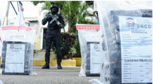 Ocupan 540 paquetes de cocaína, 2 fardos de marihuana y detienen a venezolanos en costas de San Pedro de Macorís