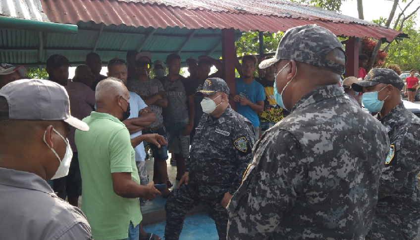 Autoridades le mandan la respuesta a pescadores de RSJ: el comandante PN de Nagua, 