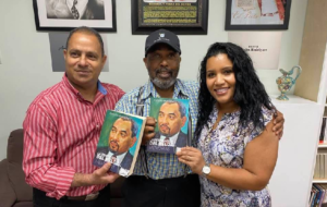 Carlos Nina Gómez pone en circulación en Nueva York su obra autobiográfica 