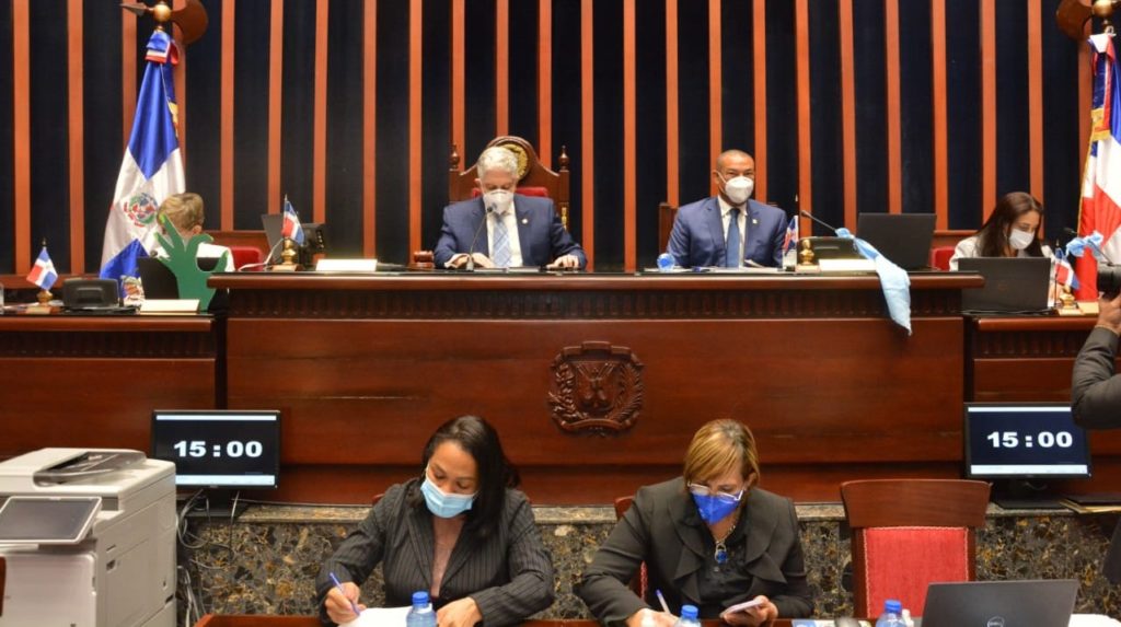 Senadores aprueban 45 días más de estado de emergencia