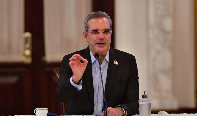 Abinader aclara no aceptará cambios sobre elección presidencial en diálogo nacional; Leonel no va