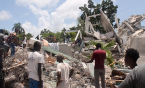 Casi 1,300 muertos y 5,200 heridos hasta el momento por terremoto en Haití