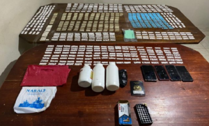 Ocupan más de ocho mil pastillas de éxtasis en una residencia en Moca