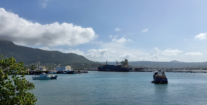¡Otra vez! Apresan 5 pescadores y un barco de RD en Las Bahamas por pesca ilegal; 48, varios de Río San Juan, logran huir
