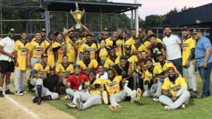 Concejo de regidores de Moca reconoce equipo Los Granjeros por lograr octava corona en Liga de Verano de Beisbol