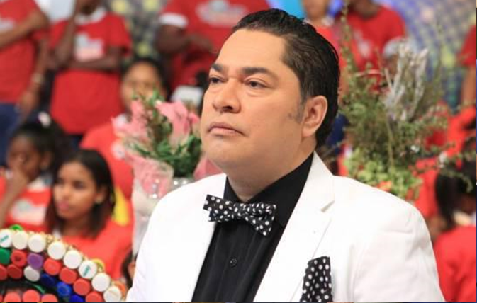 Otra vez El Pacha! Madre de hija expelotero Juan Encarnación se querella contra el comunicador por violar Código Niñez