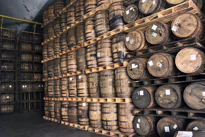 Proponen empresas foráneas, con 95% mercado de ron y cerveza, paguen más impuestos