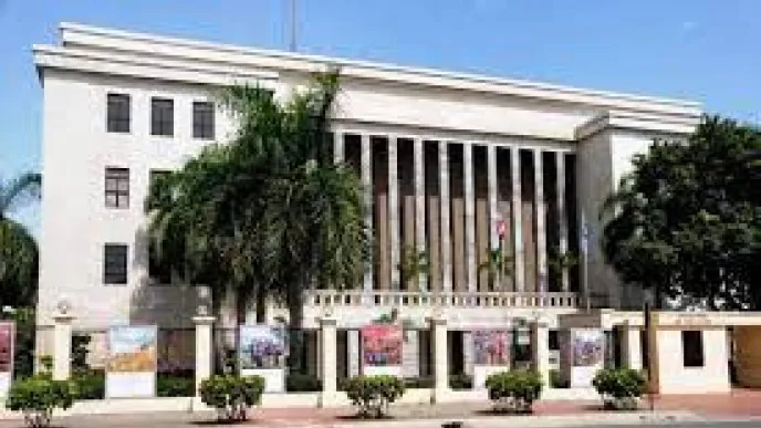 Ministerio de Educación pagará este año salario 14 a empleados administrativos