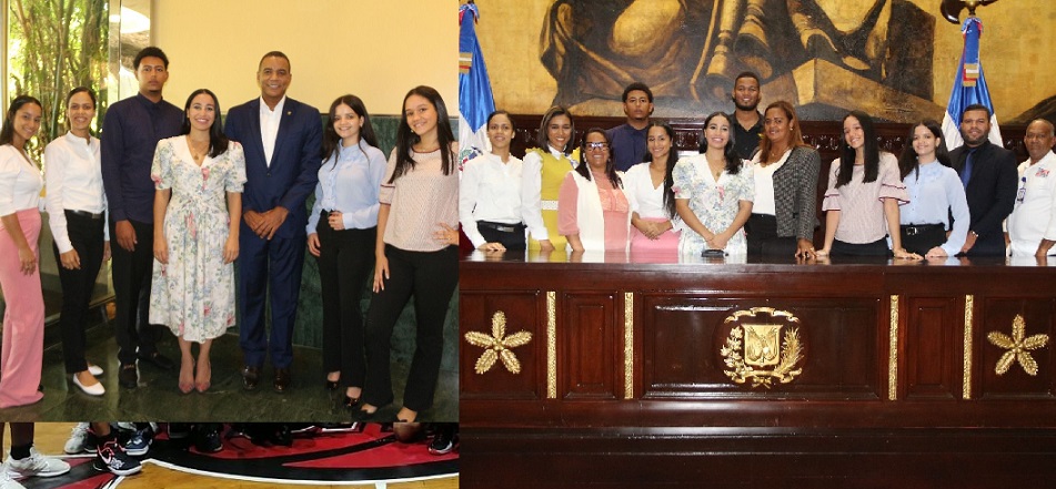 Senador Carlos Gómez recibe estudiantes meritorios en el Senado de la República