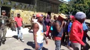 Sorprenden en Montecristi a 44 haitianos mientras intentaban entrar ilegalmente a la República Dominicana