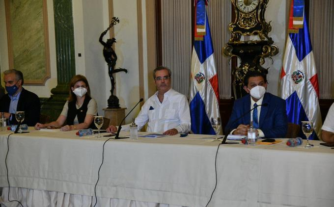 Y viene la cuarta… dosis! Salud Pública aplicará un refuerzo más contra Covid-19 para frenar la variante ómicron en RD