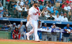 Albert Pujols no va más con el Escogido; este viernes juega su último partido en el estadio Quisqueya