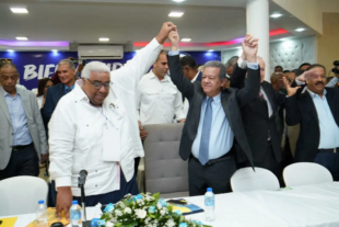 Leonel dice que el PRM sólo “gobierna para los ricos” y se olvida de sus orígenes; es proclamado candidato del BIS