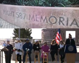 Asisten lugar cayó vuelo 587 AA conmemorar 22 aniversario; notoria ausencia cónsul RD