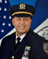 Condenan brutal agresión contra teniente dominicano NYPD en servicio