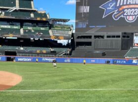 Falta pago a peloteros puso en peligro continuidad serie Aguilas y Licey en NY; juego del sábado se retrasó una hora