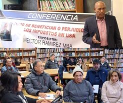 Dominicanos Alto Manhattan asisten conferencia dictó experto en finanzas EUA