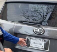 Aumentos desproporcionados vehículos con placas fantasmas NYC; por Alto Manhattan circulan muchos