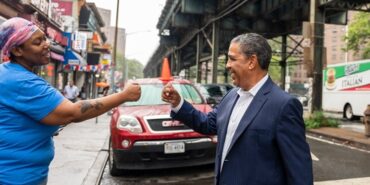 Congresista Espaillat llama solicitar subvenciones para Proyectos Comunitarios