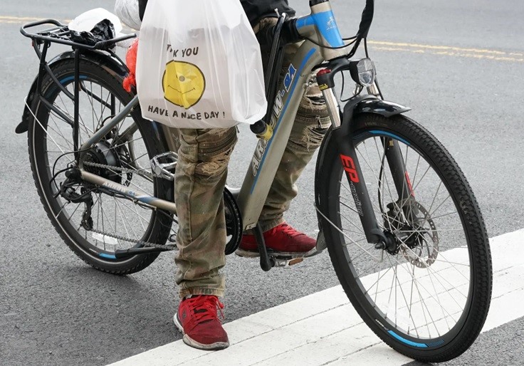 NYC activa primer sitio público carga de baterías para bicicletas eléctricas