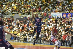 Pueblo Nuevo empata la serie en la final del Baloncesto Superior de Santiago