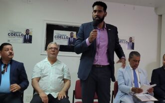 Eslóganes de Leonardo Coello y Adriano Espaillat penetran en el gusto de los votantes distrito 77-Bronx