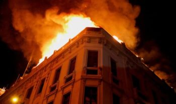 Fallecen dos ancianos durante fuego en el Alto Manhattan