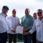 Gobierno entrega RD$84 millones como primera partida para remodelar el Estadio Tetelo Vargas