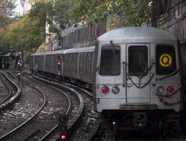 Violencia en Metro NYC no da tregua; dos apuñalamientos este martes