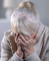 Casi 3 de 4 cuatro asilos ancianos NYC no han sido inspeccionadas en últimos 15 meses