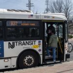 NJ Transit aumenta tarifas 15 % a usuarios; miles dominicanos afectados