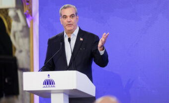 Presidente Abinader realiza nombramientos en el servicio exterior; Tonty Rutinel es cónsul en Colombia