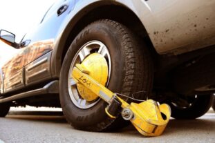 Aumentan en NYC inmovilizaciones vehículos con infracciones pendientes