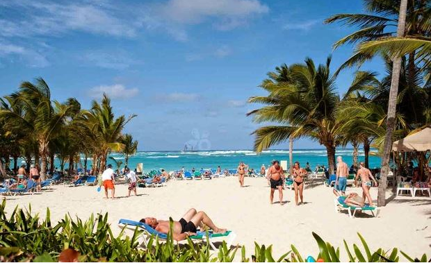 República Dominicana recibió la cifra récord de 7.7 millones de turistas entre enero y agosto