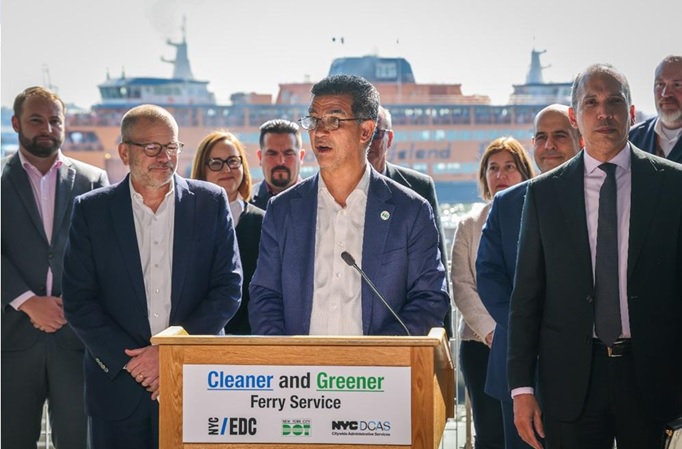 Anuncian programa piloto para usar combustibles diesel renovable en Ferry NYC