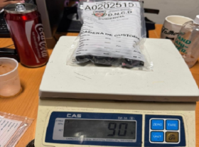 Atrapado en Las Américas un viajero francés con 17 bolsas de cocaína en su estómago