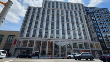 Vuelve la rezonificación al Alto Manhattan; concejal De La Rosa se propone apoyarla