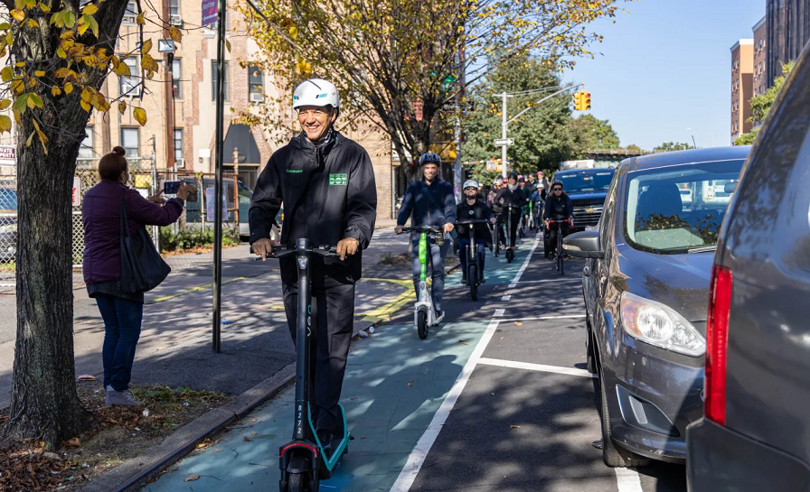 Ydanis Rodríguez muestra 2024 de avances transformadores en el NYC DOT bajo su liderazgo