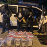 DNCD incauta 100 paquetes de cocaína transportaba individuo en un minibús por la San Vicente de Paul