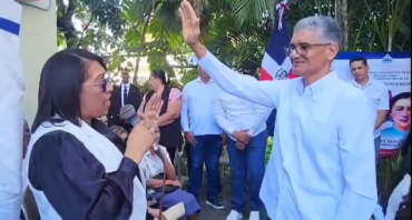 Freddy Burgos juramenta como nuevo director del Distrito Escolar 14-03 de Río San Juan