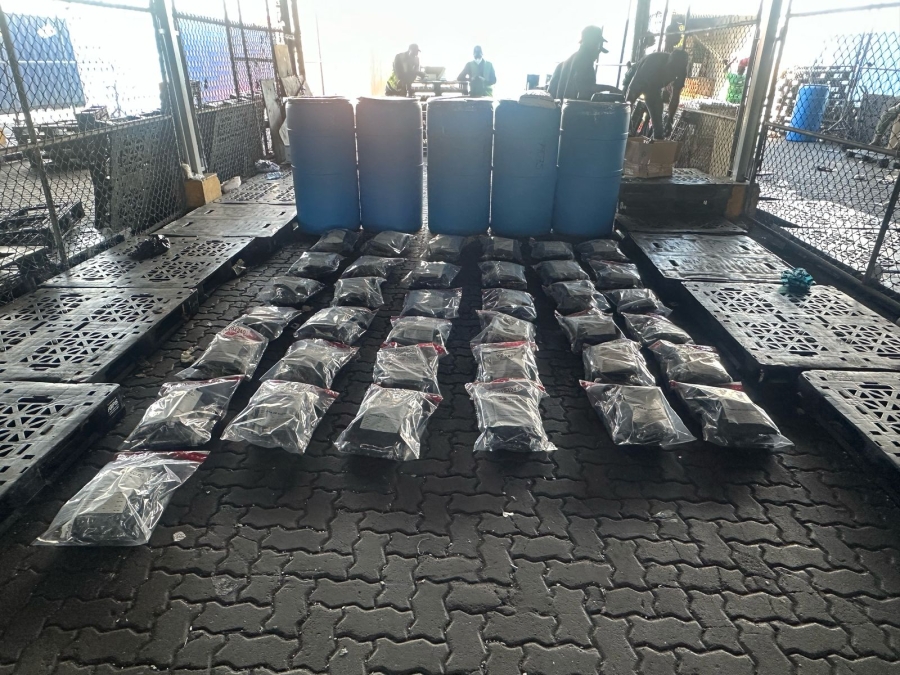 Confiscan 73 paquetes de marihuana en puerto de Haina y apresan implicado en Puerto Plata