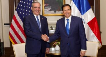 Abinader y Rubio abordan crisis migratoria haitiana durante reunión en Washington