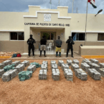 Confiscan otro alijo de 834 paquetes cocaína y marihuana en costas de Pedernales; apresan a dos