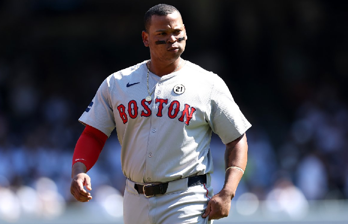Y ahora! Medias Rojas y Rafael Devers enfrentados de nuevo; le proponen cambiar a la primera base y el jugador se niega