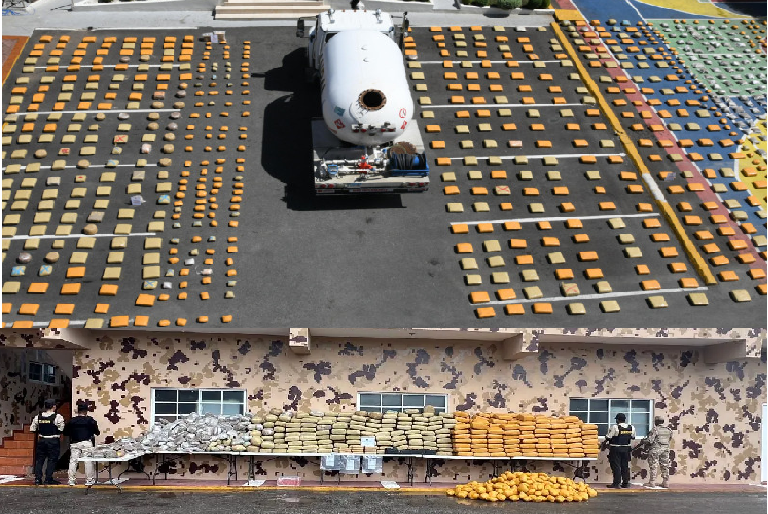 Qué golpe! Interceptan en Pedernales tanquero con más de 4,836 libras de marihuana y 11 paquetes de cocaína