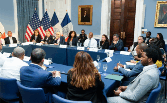 Alcalde de NY y delegación RD avanzan acuerdo de cooperación tras tragedia en discoteca Jet Set