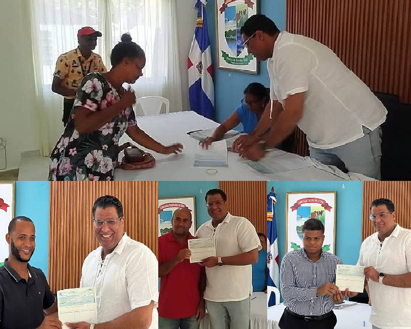 Alcalde de Río San Juan entrega prestaciones por RD$ 1,472,000 a excolaboradores desvinculados hace más de 1 año