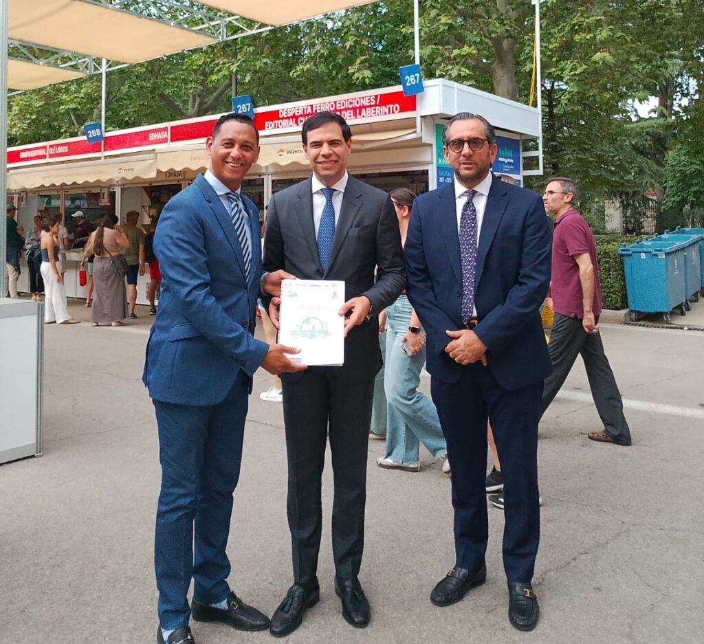 Dirigente Social presenta proyecto del 7mo Encuentro de Dominicanos en España