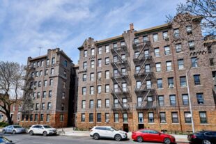 Recorte al presupuesto al HUD afectaría Sección 8 en USA; miles dominicanos saldrían afectados