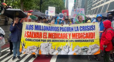 Cientos de dominicanos participan en Manhattan en apoteósica marcha «Sin Reyes»